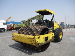 cestni valjar BOMAG BW211D-40