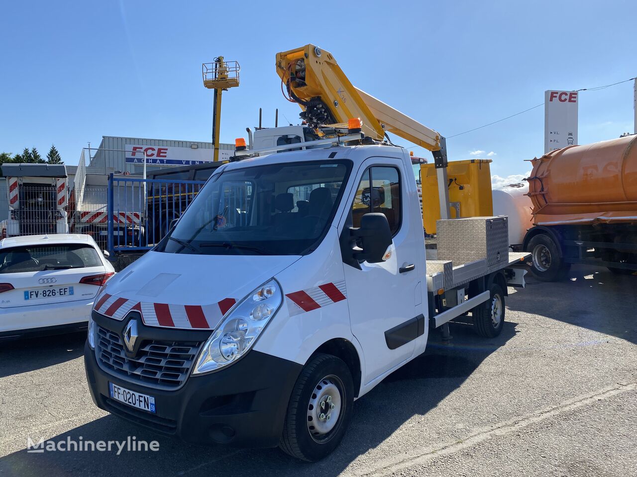 poškodovan dvižna delovna ploščad Renault MASTER 2.3DCI 130/KLUBB Origine Française