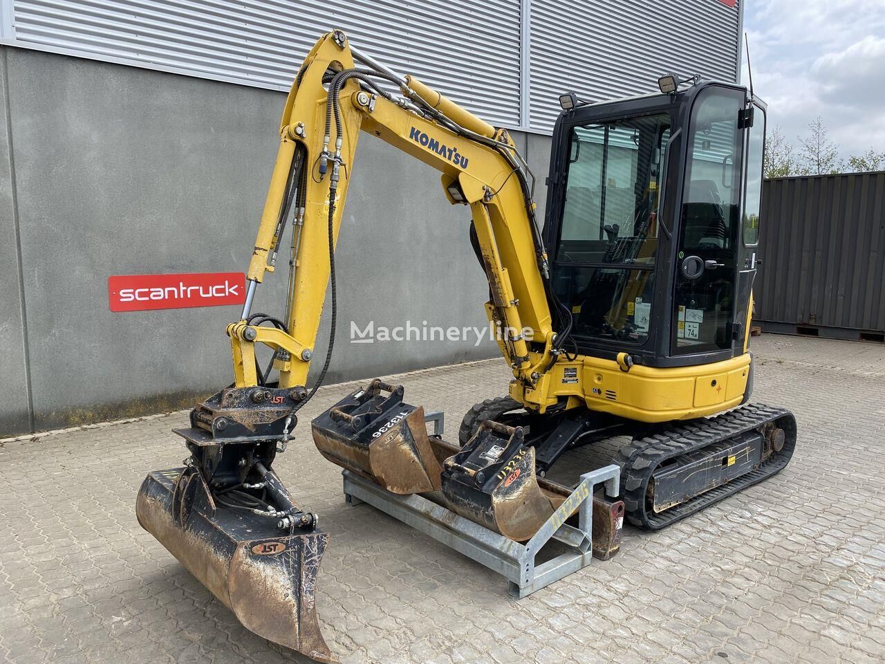 mini bager Komatsu PC22MR-3