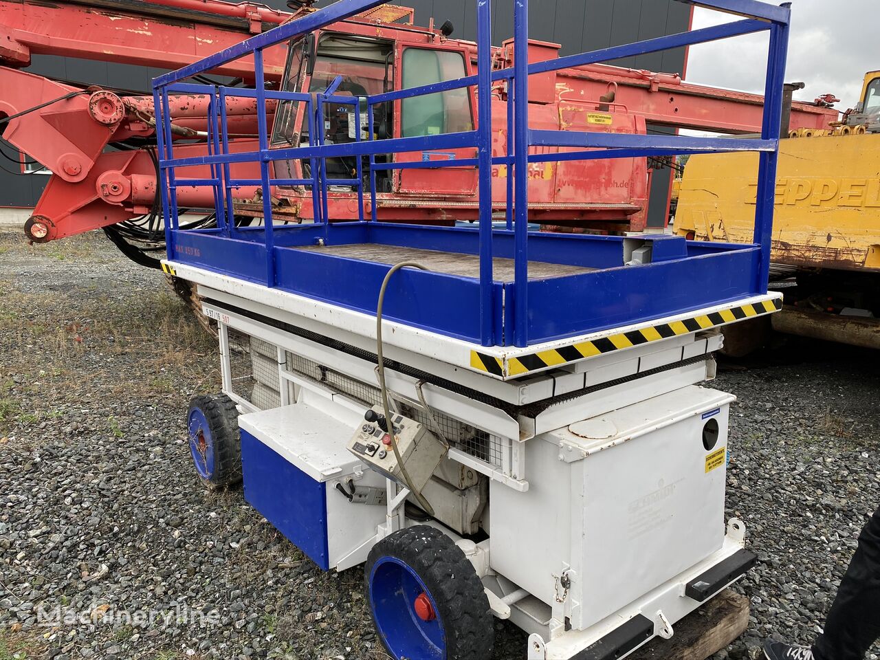 škarjasta dvižna ploščad Bluelift NACELA LIFT TKD HL 80 EV / Electrica / 9,7 m / 850 kg